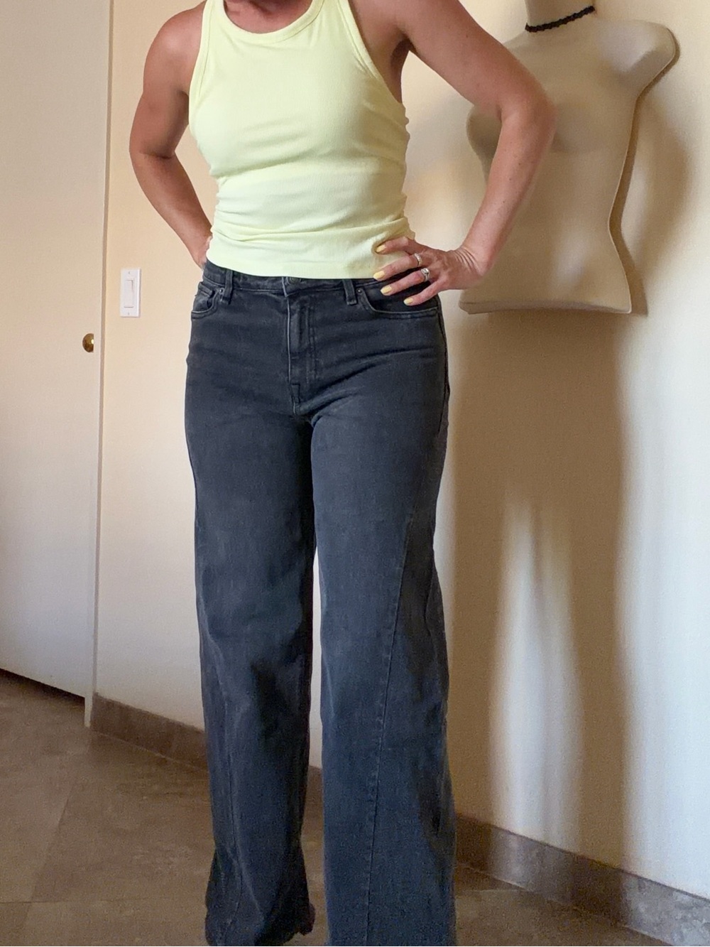 Black Wash Hudson Wide Leg Jeans Size 4 NWT - Picture 9 of 17
